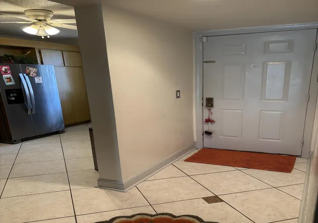 5th image of 2561 Village Blvd #101, West Palm Beach, FL 33409 | MLS# B26023106