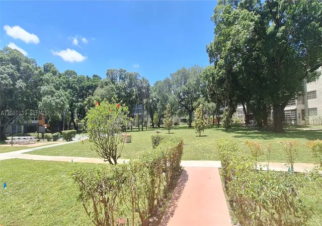 Homes for sale in Lauderdale Lakes, FL | 3000 48th Ter #320, Lauderdale Lakes, FL 33313 | MLS# A12010139