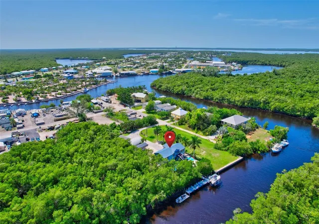 4th image of 936 Panther Creek Ln, Everglades City, FL 34114 | MLS# A12010738