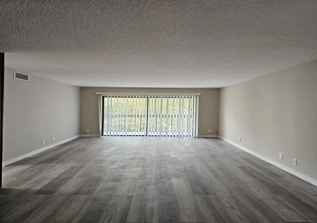 Homes for sale in West Palm Beach, FL | 1850 N Congress Ave #305, West Palm Beach, FL 33401 | MLS# B26023196