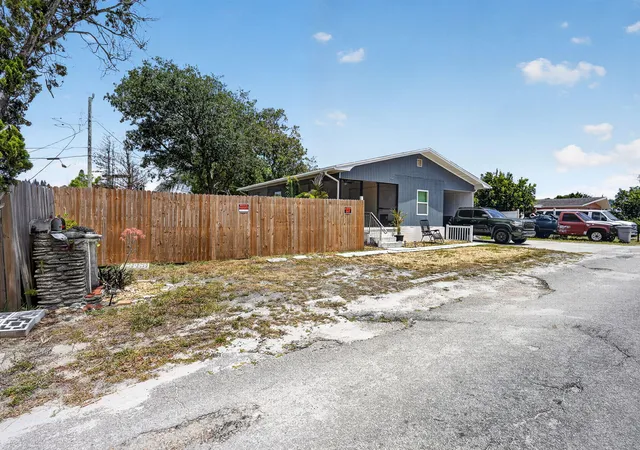 Homes for sale in Hobe Sound, FL | 7945 Se Fairchild Wy, Hobe Sound, FL 33455 | MLS# B26023220