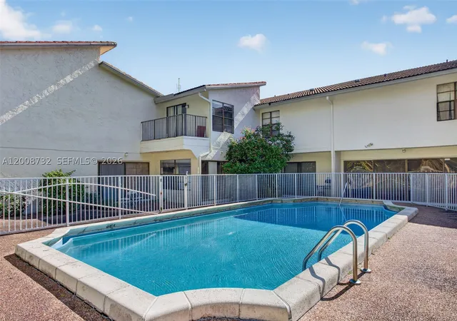 Listing Photo 4 - Condo for sale in building located at 2526 Coral Springs Dr, Coral Springs, FL 33065 - Unit #2526