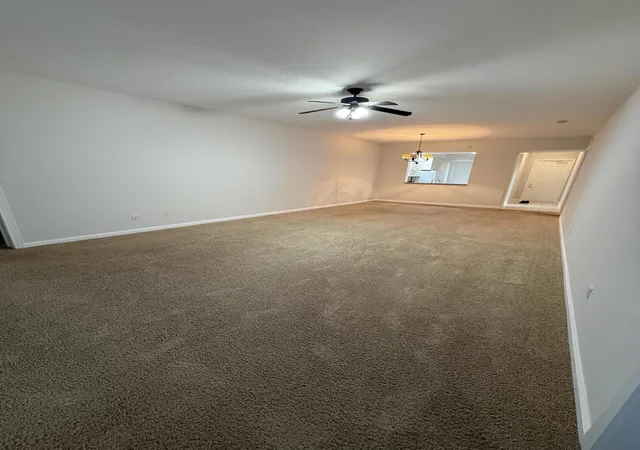 4th image of 20 Harbour Isle Dr W #Ph01, Fort Pierce, FL 34949 | MLS# B26023314