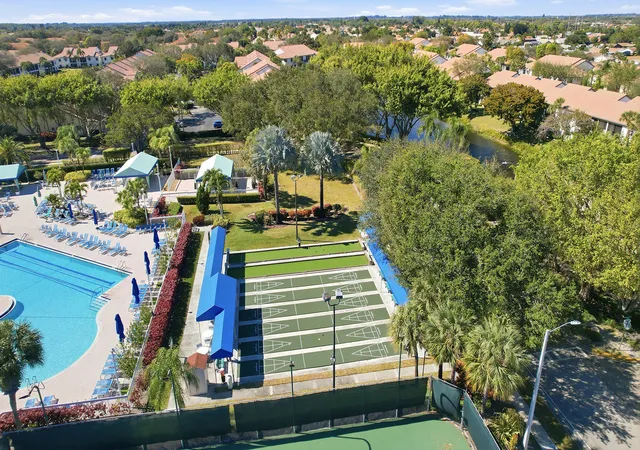 2nd image of 5379 Verona Dr, Boynton Beach, FL 33437