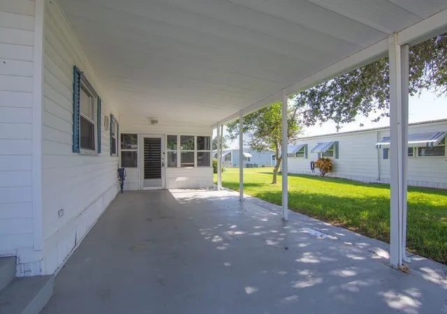 3rd image of 264 Ne Cameo Wy, Jensen Beach, FL 34957 | MLS# B26023723