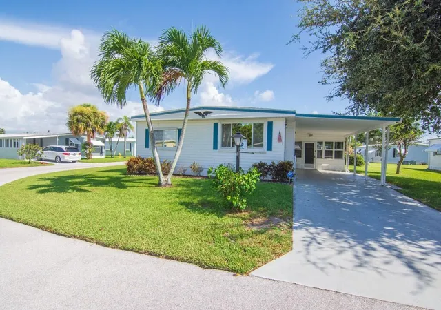 4th image of 264 Ne Cameo Wy, Jensen Beach, FL 34957 | MLS# B26023723