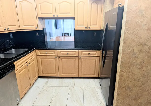 3rd image of 6651 Racquet Club Dr, Lauderhill, FL 33319 | MLS# B26023785