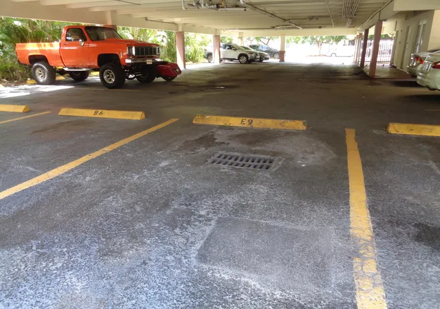 2nd image of 2008 Jackson St, Hollywood, FL 33020