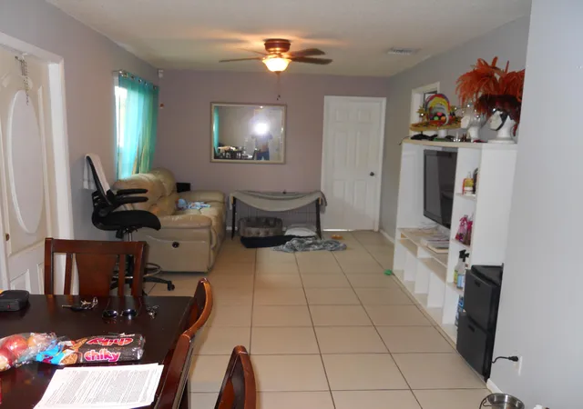 4th image of 3290 Ne 10Th Ave, Oakland Park, FL 33334 | MLS# B26023909