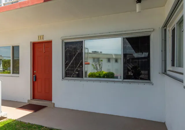 4th image of 3120 Cynthia Ln, Lake Worth Beach, FL 33461