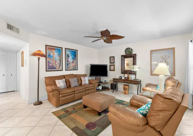 2nd image of 100 Se 6th Ave #304, Pompano Beach, FL 33060 | MLS# B26024064