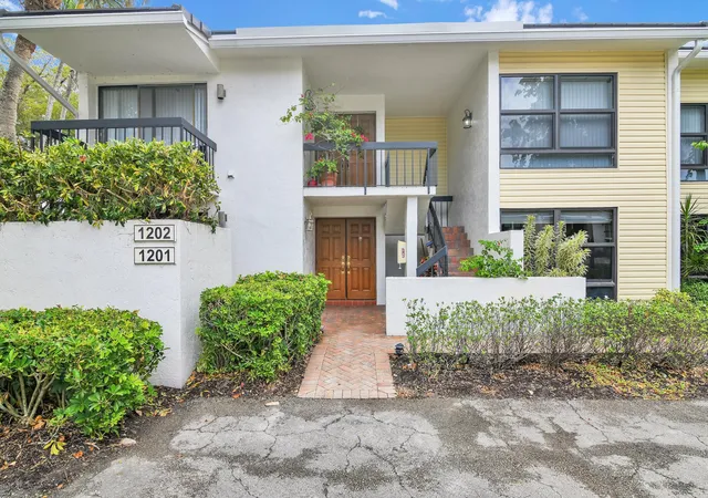 2nd image of 6760 Willow Wood Dr #1201, Boca Raton, FL 33434 | MLS# B26024079