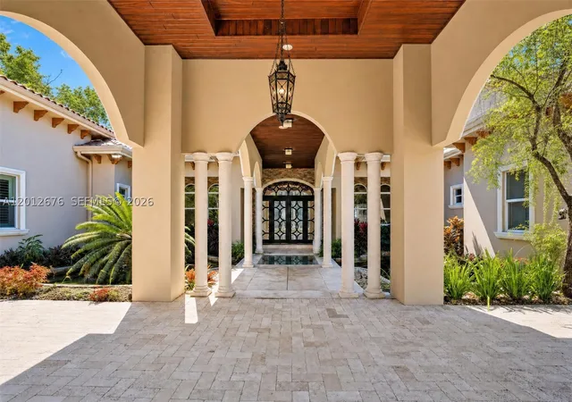 Photo 4 of Sale Pending at 7480 Sw 100Th St, Pinecrest, FL 33156 | MLS# A12012676 | Listing updated on 2026-10-08