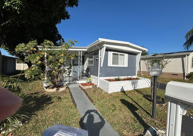 4th image of 6931 Nw 45Th Ter, Coconut Creek, FL 33073 | MLS# B26024111