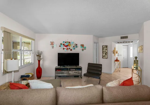 4th image of 2281 Se 27Th Dr #103-G, Homestead, FL 33035 | MLS# A12012571