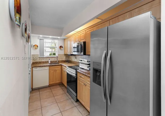5th image of 2281 Se 27Th Dr #103-G, Homestead, FL 33035 | MLS# A12012571