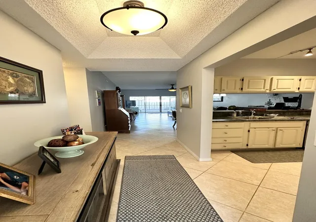 Homes for sale in Palm Beach Gardens, FL | 101 Cypress Pt Dr, Palm Beach Gardens, FL 33418