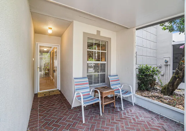 4th image of 18900 Stewart Cir #7, Boca Raton, FL 33496 | MLS# B26024211