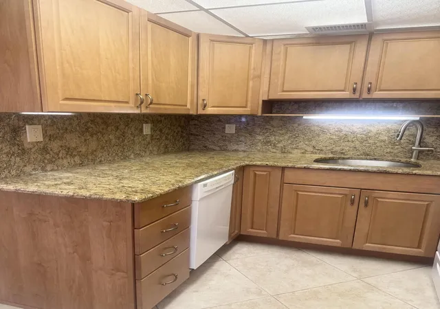 5th image of 2381 Sunset Ave #117, Lake Worth Beach, FL 33461 | MLS# B26024278
