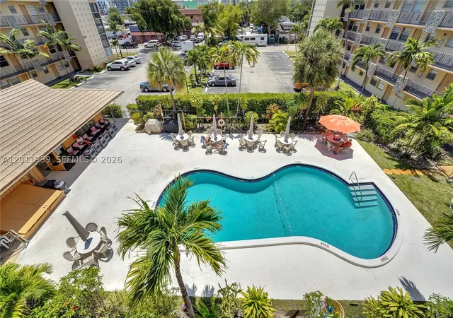 2nd image of 2145 Pierce Street #418, Hollywood, FL 33020 | MLS# A12011999
