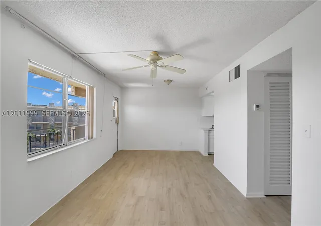 5th image of 2145 Pierce Street #418, Hollywood, FL 33020 | MLS# A12011999