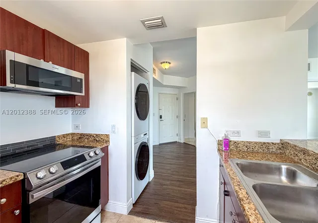 Photo 3 of Sale Pending at 2600 Sw 27Th Ave #902, Miami, FL 33133 | MLS# A12012388 | Listing updated on 2026-07-24