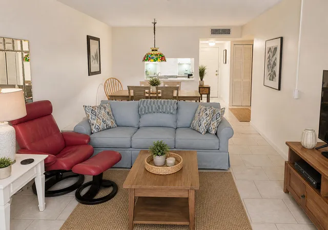 Homes for sale in Lauderdale Lakes, FL | 2841 Somerset Dr #107, Lauderdale Lakes, FL 33311 | MLS# B26024425