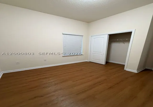 Photo 4 of Single family home for sale at 2105 Golden Lake Loop St, Saint Augustine, FL 32084 | MLS# A12000803 | Listing updated on 2026-09-15