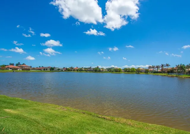 3rd image of 1010 Sw Ruby Ave Ave Sw, Vero Beach, FL 32968 | MLS# B26024452