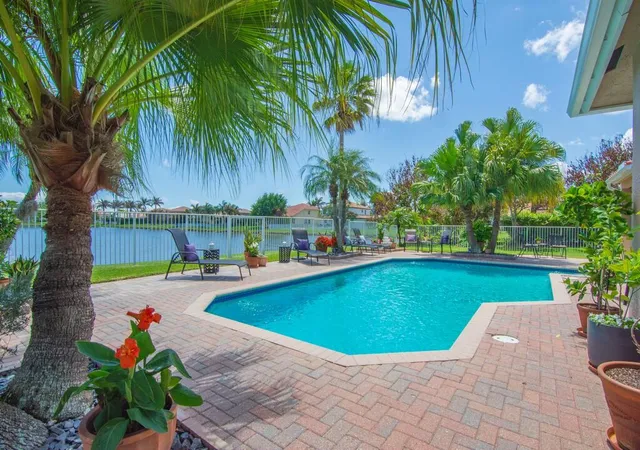 5th image of 1010 Sw Ruby Ave Ave Sw, Vero Beach, FL 32968 | MLS# B26024452