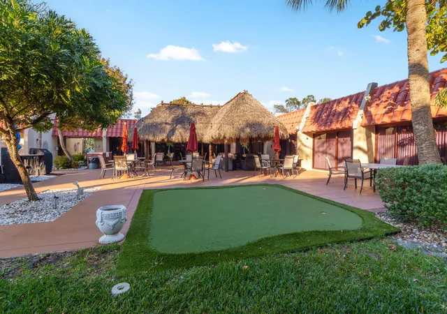 2nd image of 777 S Federal Hwy, Pompano Beach, FL 33062