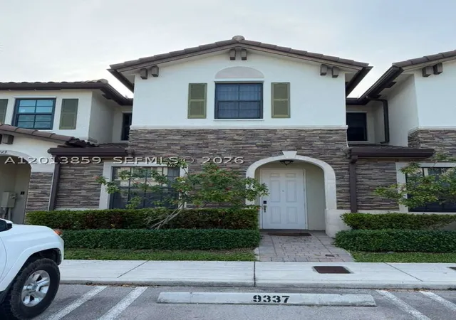 Homes for sale in Hialeah, FL | 9337 W 33rd Way, Hialeah, FL 33018 | MLS# A12013859