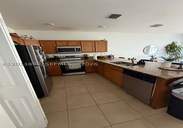 Homes for sale in Hialeah, FL | 9337 W 33Rd Way, Hialeah, FL 33018 | MLS# A12013859