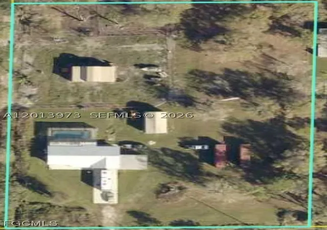 3rd image of 826 B Rd, La Belle, FL 33935 | MLS# A12013973