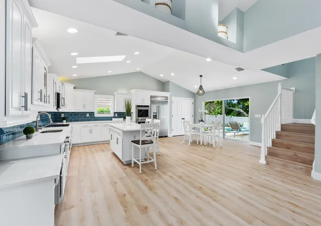 4th image of 490 Mars Wy, Juno Beach, FL 33408 | MLS# B26024884