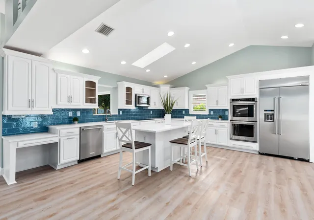 5th image of 490 Mars Wy, Juno Beach, FL 33408 | MLS# B26024884