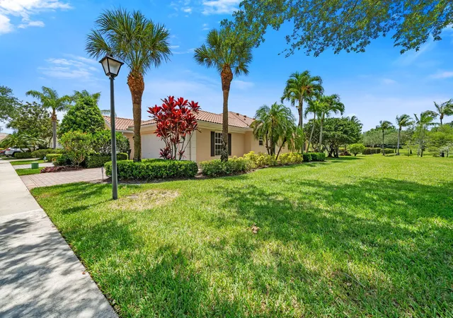 58th image of 3214 Verdmont Ln, Wellington, FL 33414 | MLS# B26024934