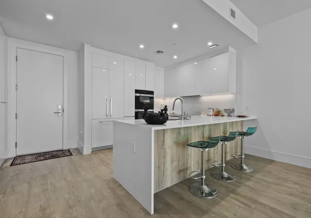 2nd image of 220 Lake Shore Dr #1913, Lake Park, FL 33403 | MLS# B26024970