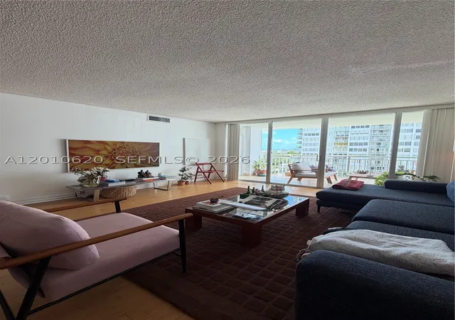 Photo 1 of Condo for sale at 18061 Biscayne Blvd #601, Aventura, FL 33160 | MLS# A12010620 | Listing updated on 2026-08-11