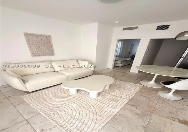 Listing Photo 3 - Condo for sale in building located at 801 8Th St, Miami, FL 33139 - Unit #104