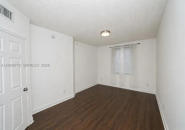 Photo 3 of Condo for sale at 17145 N Bay Rd #4102, Sunny Isles Beach, FL 33160 | MLS# A12008772 | Listing updated on 2026-08-19