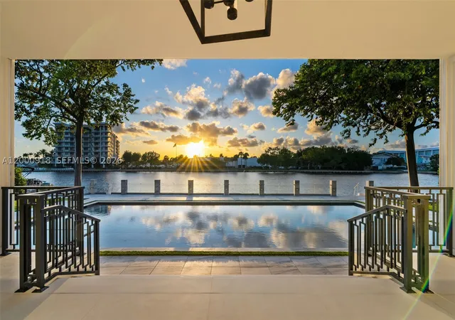 3rd image of 1239 Middle River Dr, Fort Lauderdale, FL 33304 | MLS# A12000918