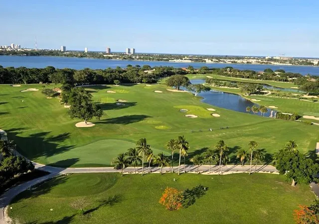 2nd image of 2400 Presidential Wy, West Palm Beach, FL 33401