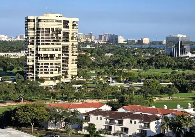 34th image of 2400 Presidential Wy #1803, West Palm Beach, FL 33401 | MLS# B26025087