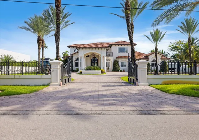 Photo 2 of Single family home for sale at 9861 Nw 135th St, Hialeah, FL 33018 | MLS# A12013949 | Listing updated on 2026-05-22