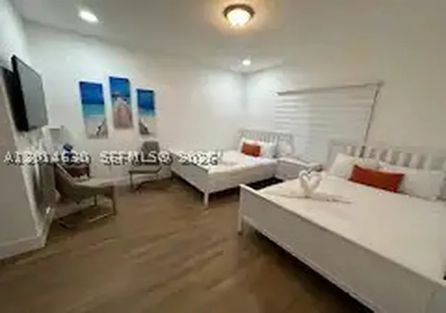 Photo 3 of Single family home for sale at 613 Nw 10th St, Hallandale Beach, FL 33009 | MLS# A12014630 | Listing updated on 2026-08-25
