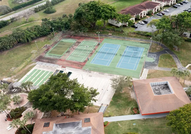 2nd image of 3140 Holiday Springs Blvd, Margate, FL 33063