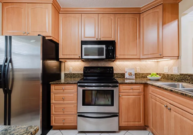 2nd image of 109 Lake Emerald Dr #APT 104, Oakland Park, FL 33309 | MLS# B26025314