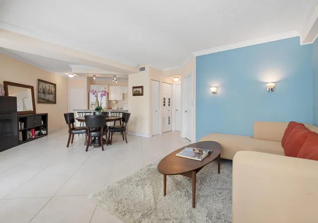 5th image of 1900 S Ocean Dr #1006, Fort Lauderdale, FL 33316 | MLS# B26025354