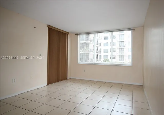 2nd image of 17890 W Dixie Hwy 519 Hwy #519, North Miami Beach, FL 33160 | MLS# A12013445